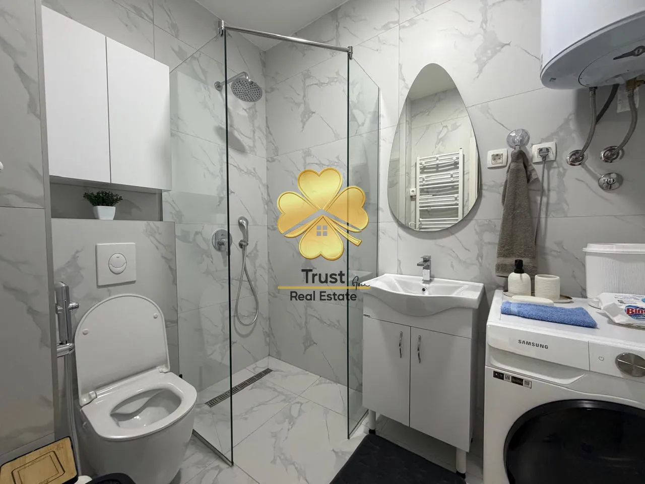 Izdavanje, dvosoban stan, 65m², Stari Aerodrom, Podgorica