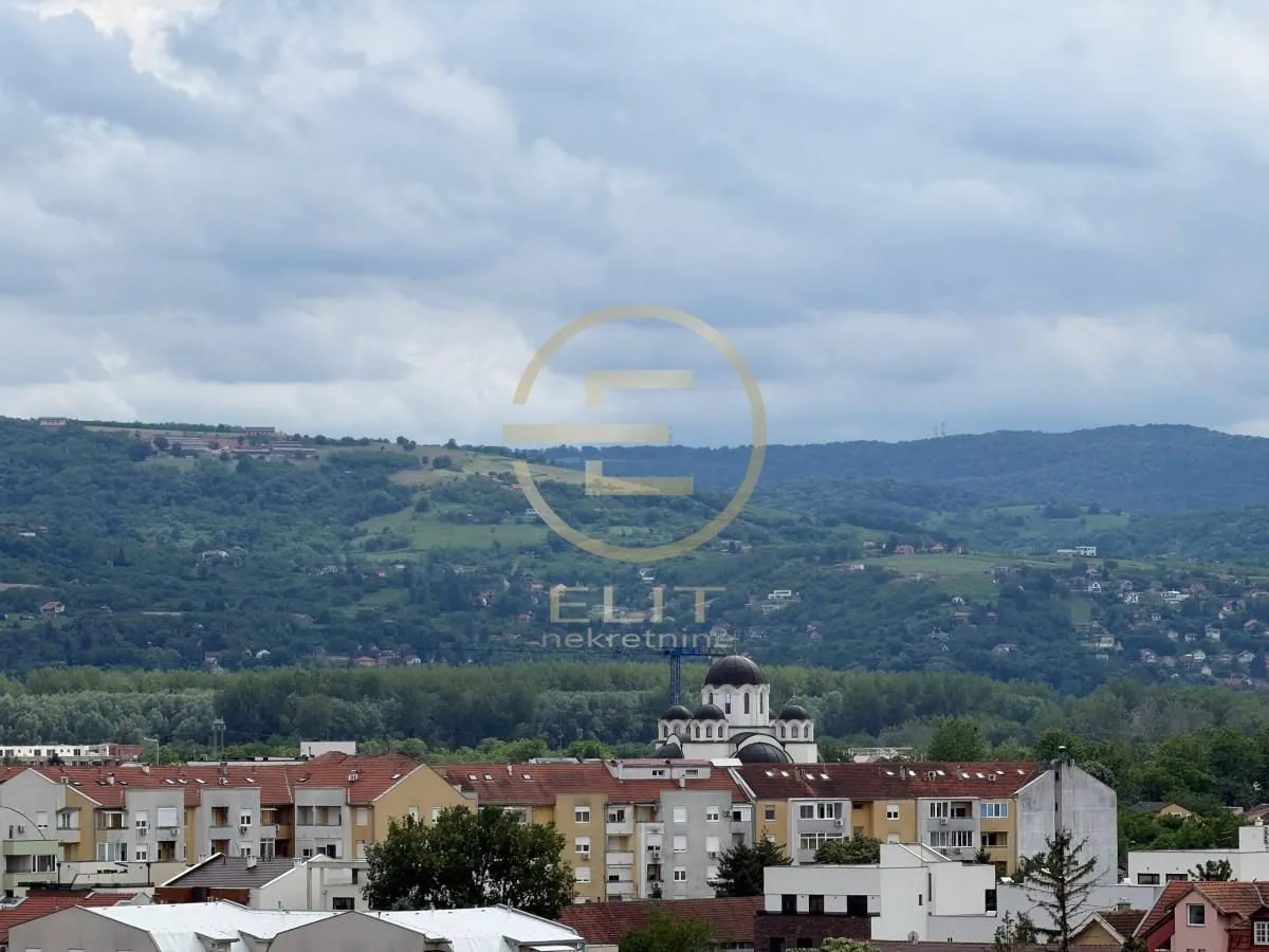 Izdavanje, stan, 43m², Bulevar Evrope, Novi Sad Sve Podlokacije