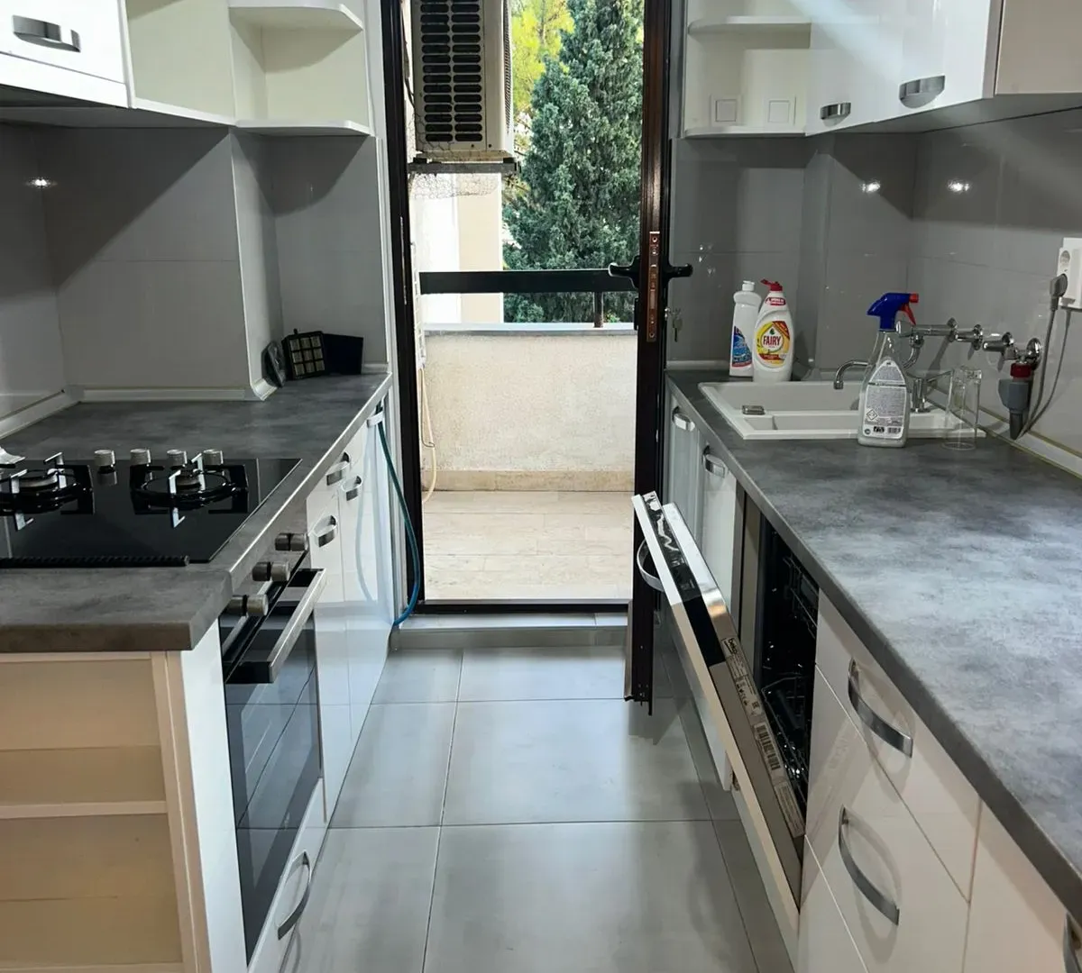 Rent, two bedroom apartment, 86m², Seljanovo, Tivat