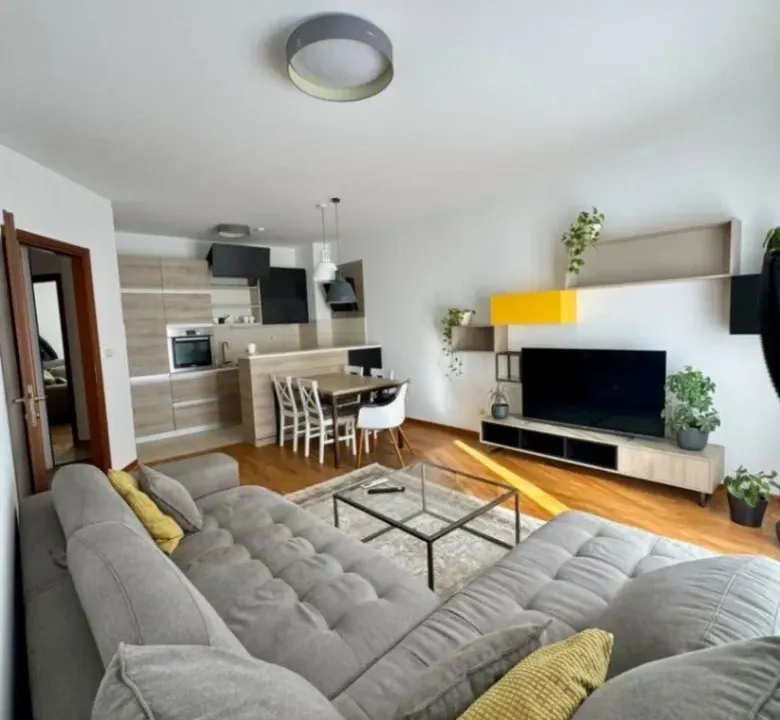 Izdavanje, jednosoban stan, 54m², City Kvart, Podgorica