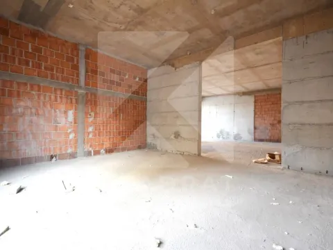 Izdavanje, poslovni prostor, 98m², Stari Aerodrom, Podgorica - image 4