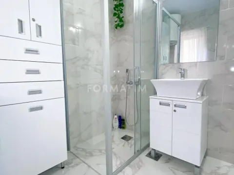 Izdavanje, dvosoban stan, 52m², Cvetni Trg, Vračar Sve Podlokacije - image 6