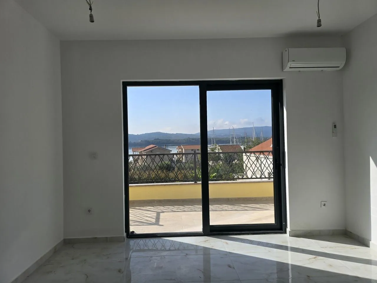 Prodaja, jednosoban stan, 39m², Tivat, Crna Gora