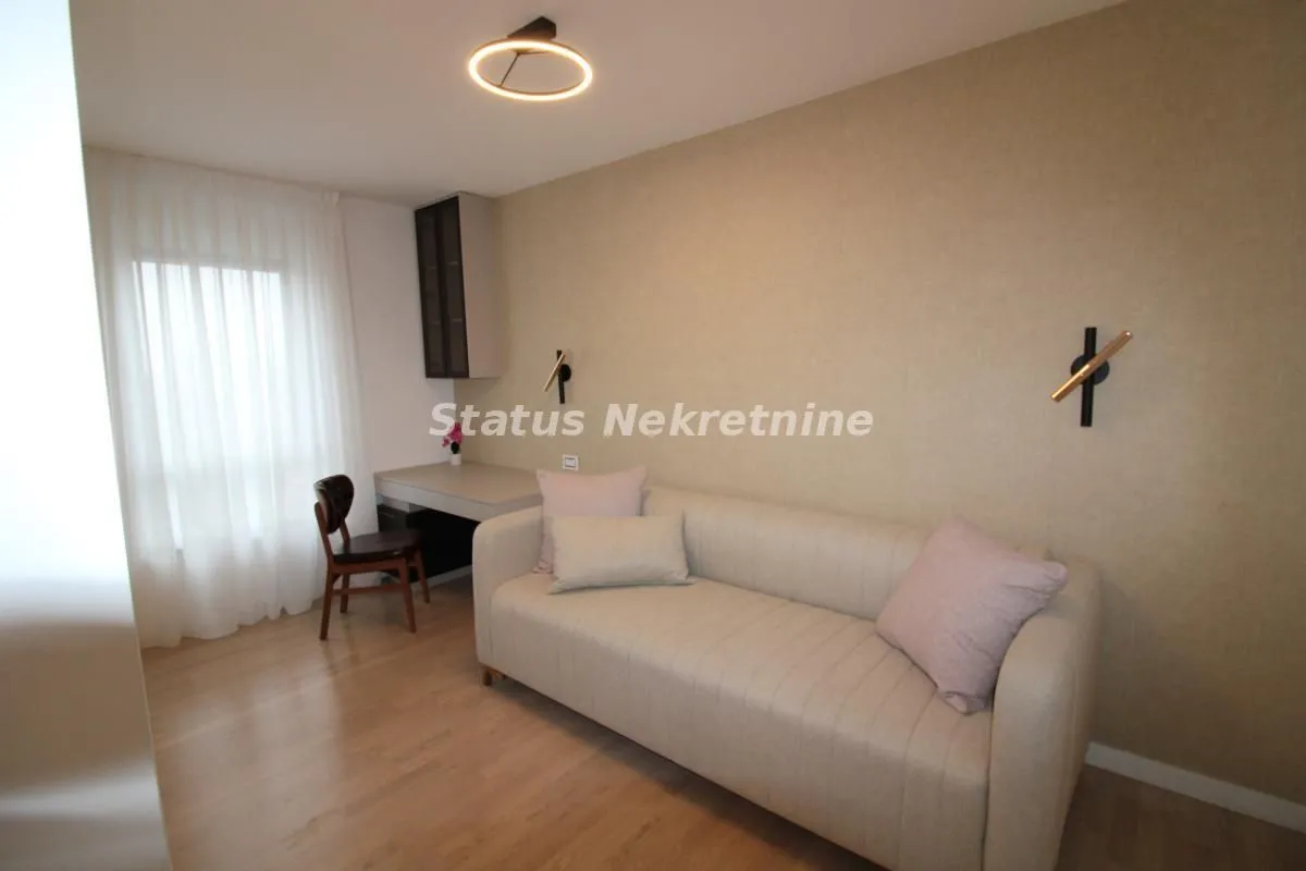 Izdavanje, stan, 200m², Telep, Novi Sad Sve Podlokacije