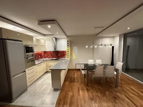 Izdavanje, kuća, 250m², Lipov gaj, Novi Sad Sve Podlokacije - image 7