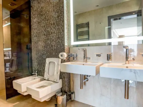 Prodaja, kuća, 438m², Vidikovac, Budva - image 18