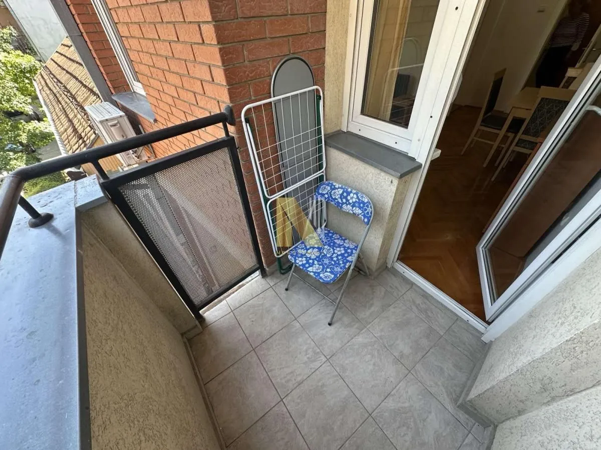 Izdavanje, jednosoban stan, 29m², Socijalno, Novi Sad Sve Podlokacije
