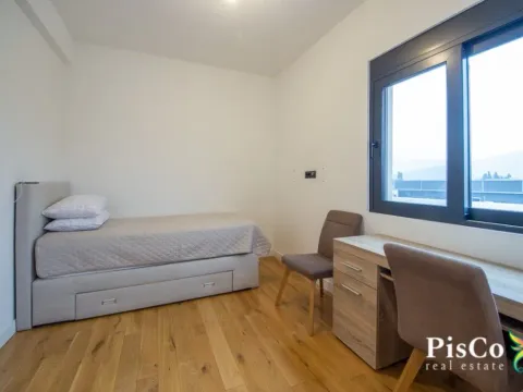 Rent, house, 180m², Gornja Gorica, Podgorica - image 8