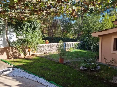 Rent, three bedroom apartment, 110m², Podgorica, Crna Gora - image 9