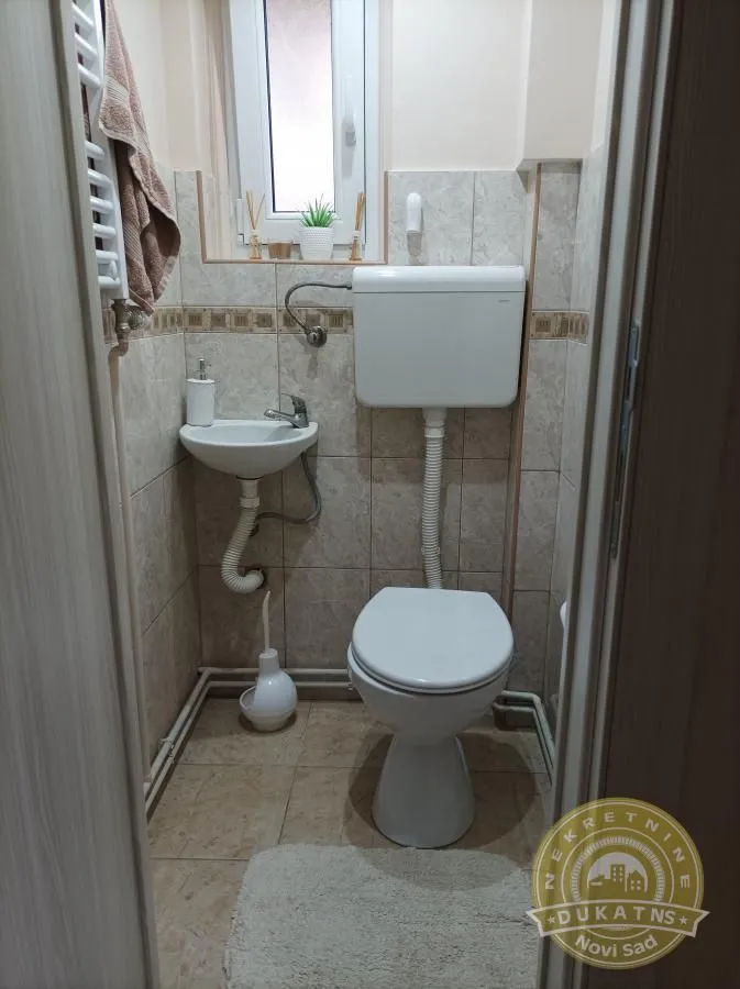 Prodaja, kuća, 170m², Beočin, Srbija