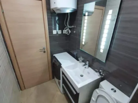 Izdavanje, dvosoban stan, 65m², Momišići, Podgorica - image 11