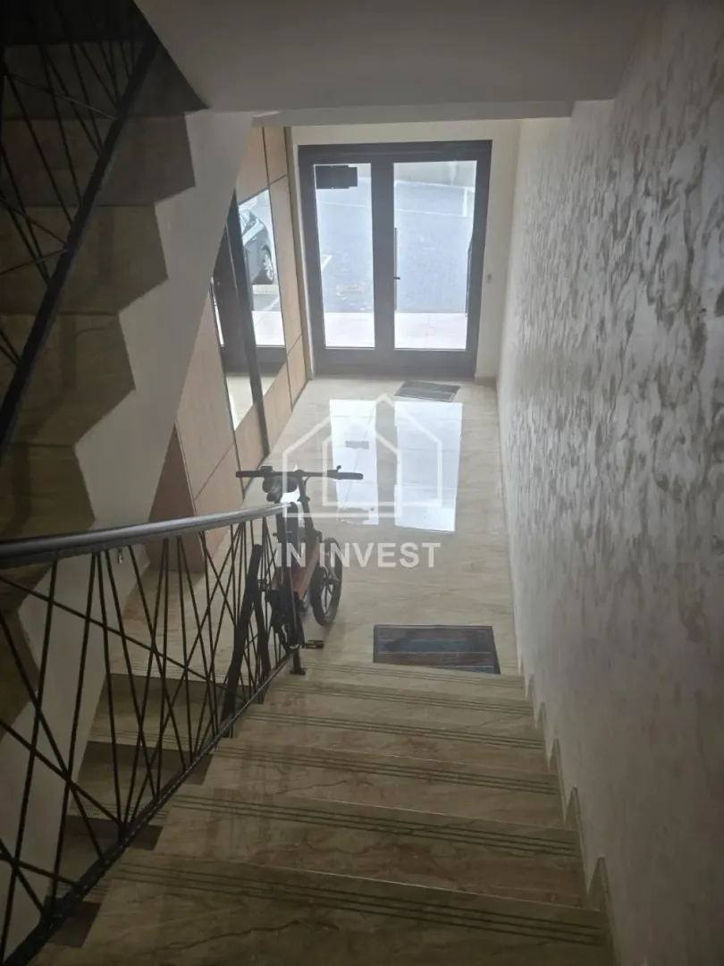 Prodaja, dvosoban stan, 37m², 25. Maj, Zlatibor