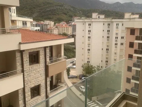 Sale, studio apartment, 29m², Bečići, Budva - image 2