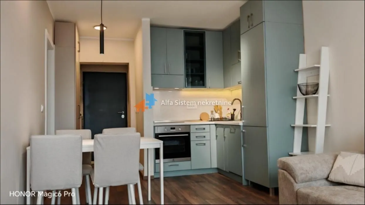 Izdavanje, stan, 40m², Stari Grad, Beograd