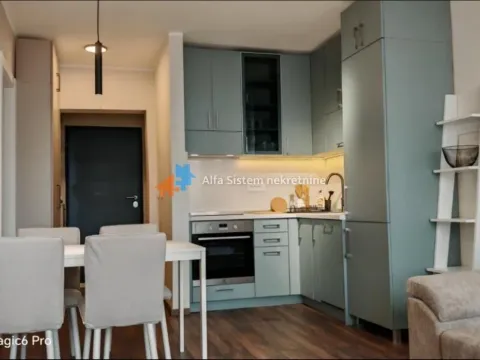 Izdavanje, stan, 40m², Stari Grad, Beograd