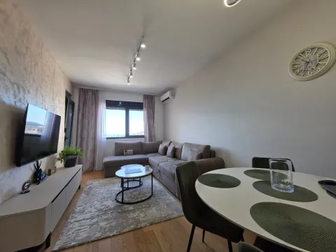 Sale, two bedroom apartment, 71m², Bečići, Budva - image 14