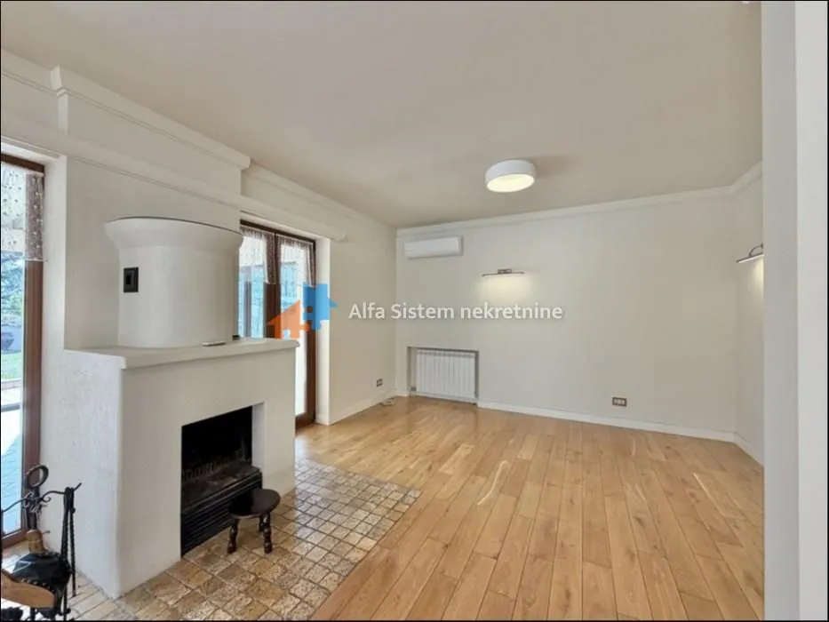 Rent, house, 300m², Čukarica, Beograd