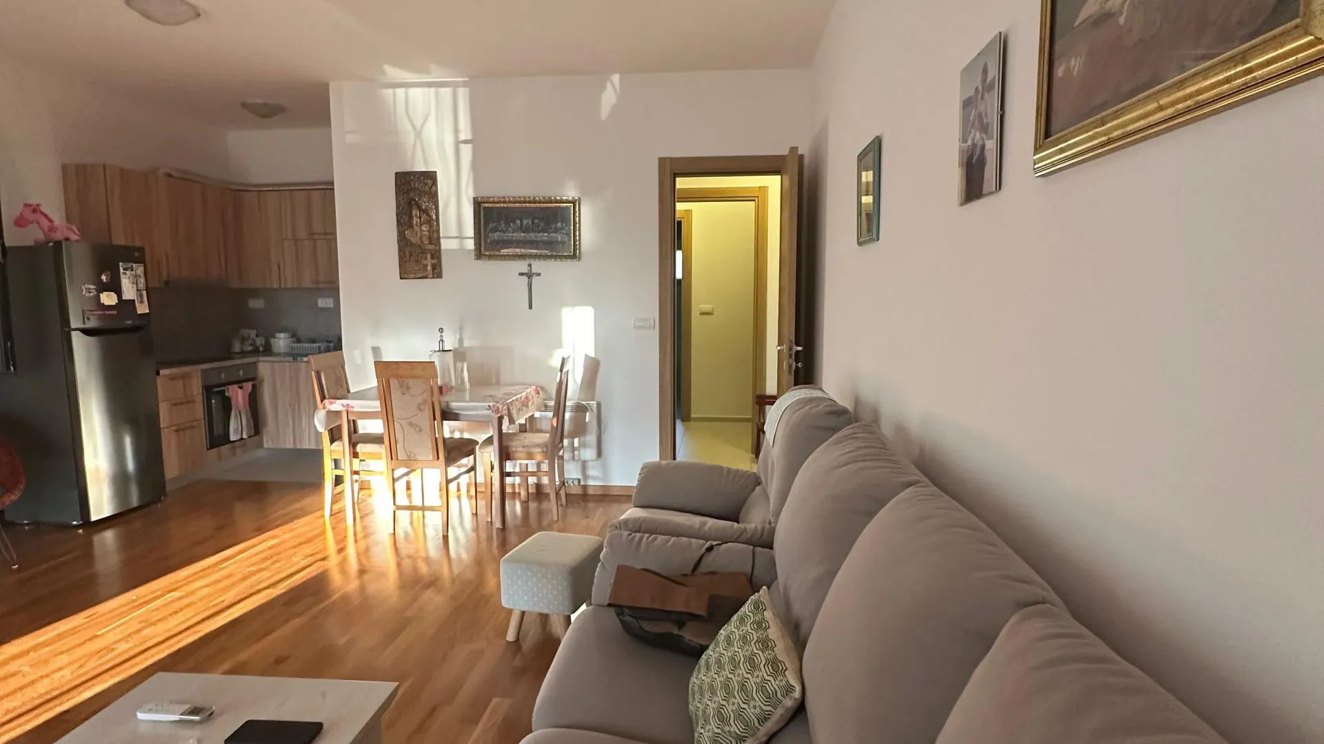 Prodaja, dvosoban stan, 70m², Centar, Tivat