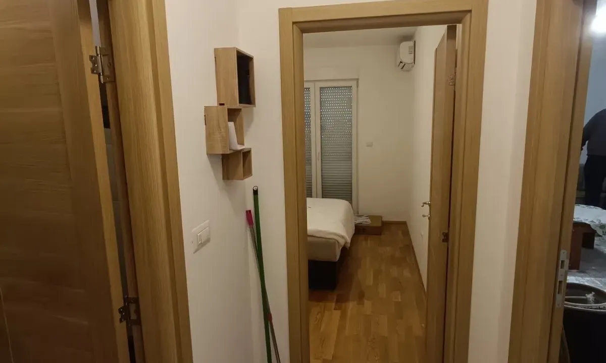 Rent, one bedroom apartment, 40m², Stari Aerodrom, Podgorica