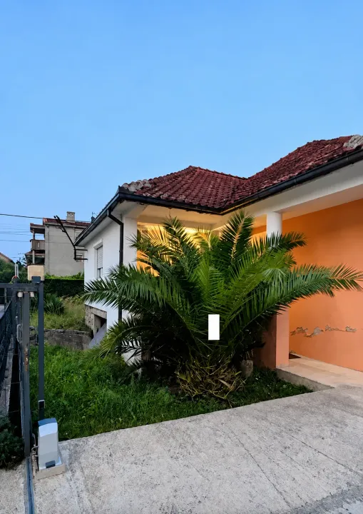 Prodaja, kuća, 175m², Zagorič, Podgorica
