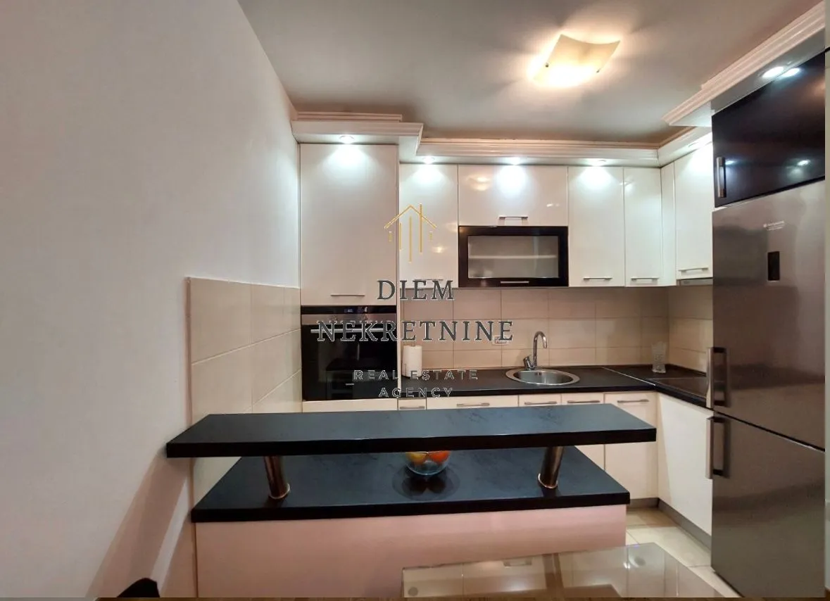 Rent, two bedroom apartment, 70m², Seljanovo, Tivat