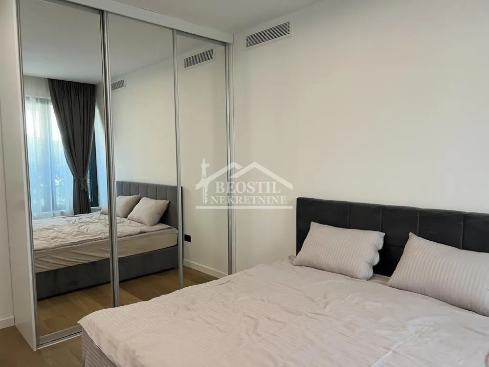 Sale, two bedroom apartment, 69m², Savski Venac, Beograd