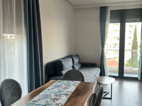 Izdavanje, jednosoban stan, 39m², Bečići, Budva - image 3