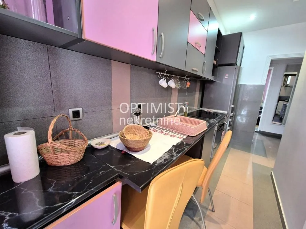 Rent, three bedroom apartment, 72m², Vračar Centar, Vračar Sve Podlokacije