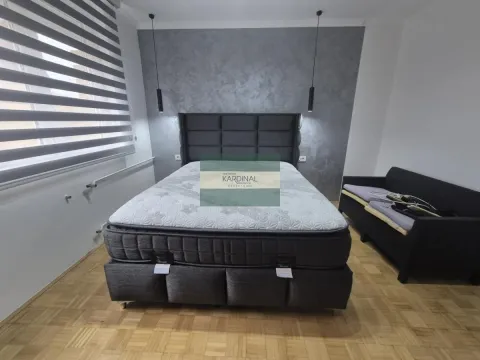 Prodaja, dvosoban stan, 70m², Centar, Jagodina - image 36