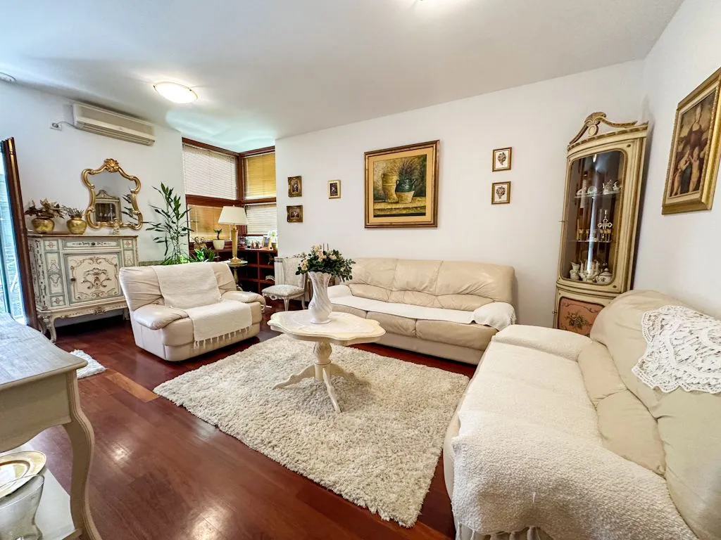Rent, three bedroom apartment, 100m², Gorica C, Podgorica