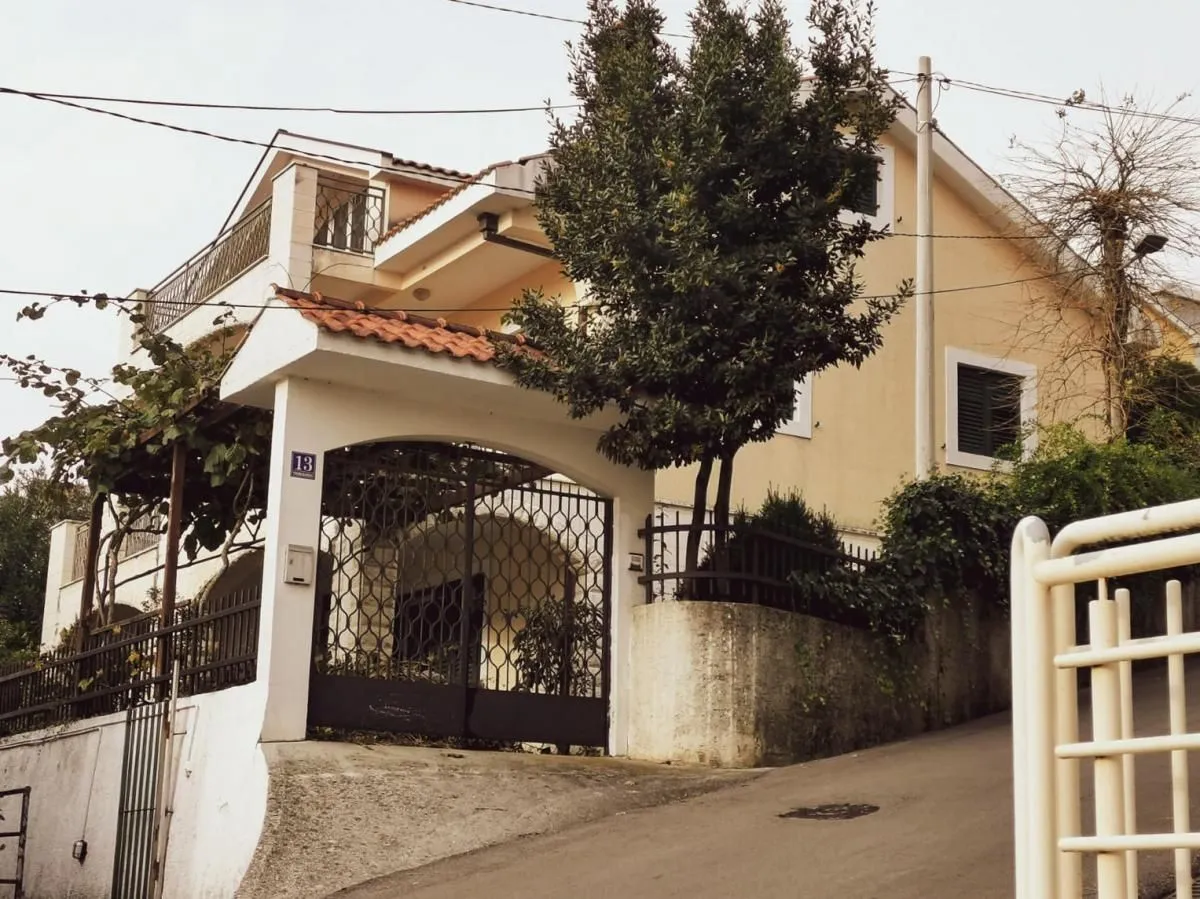 Prodaja, kuća, 252m², Topla, Herceg Novi