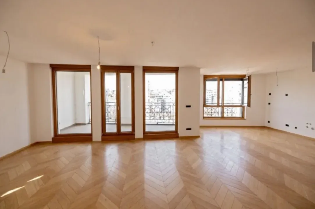 Prodaja, petosoban stan, 193m², Južni Bulevar, Vračar Sve Podlokacije