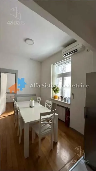 Rent, office space, 223m², Kalenić Pijaca, Vračar Sve Podlokacije