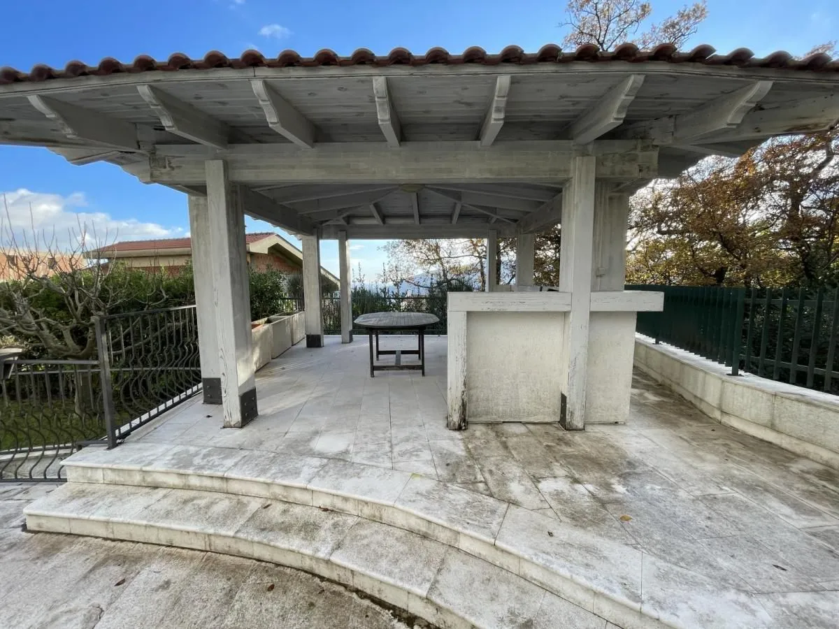 Prodaja, kuća, 201m², Topla, Herceg Novi