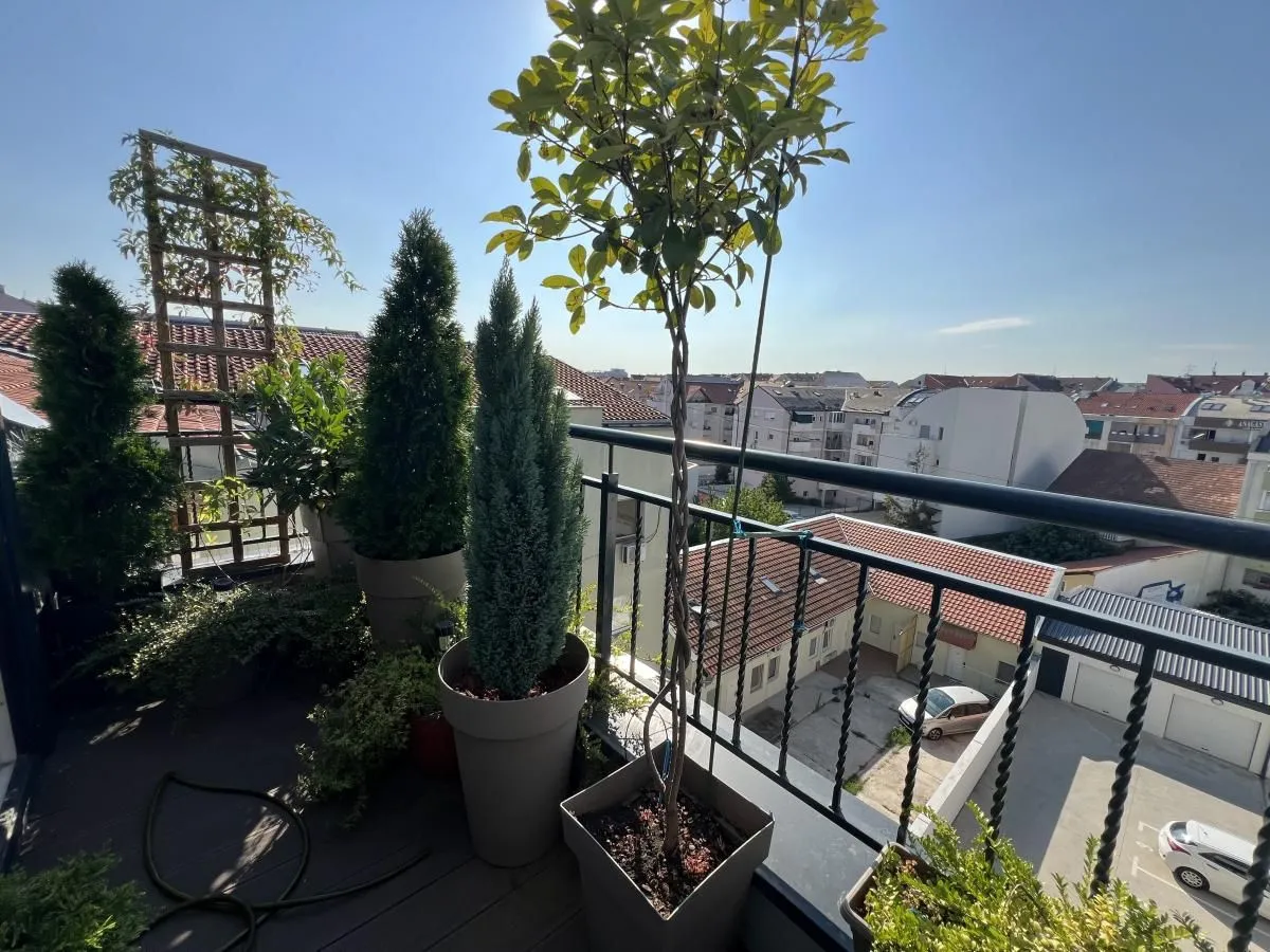 Prodaja, stan, 111m², Sajam, Novi Sad Sve Podlokacije