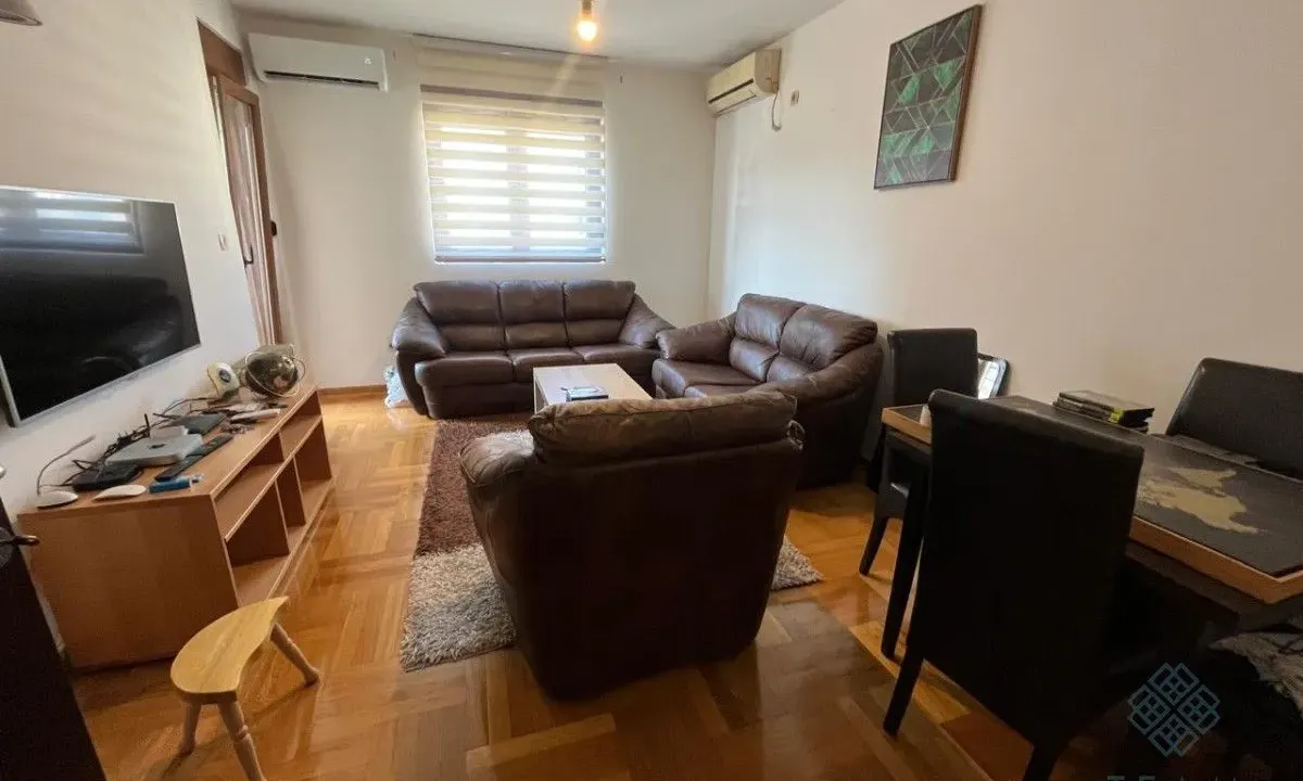 Prodaja, dvosoban stan, 55m², Stari Aerodrom, Podgorica
