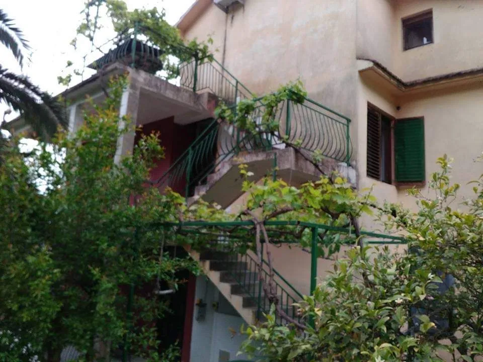 Prodaja, stan, 100m², Tivat, Crna Gora