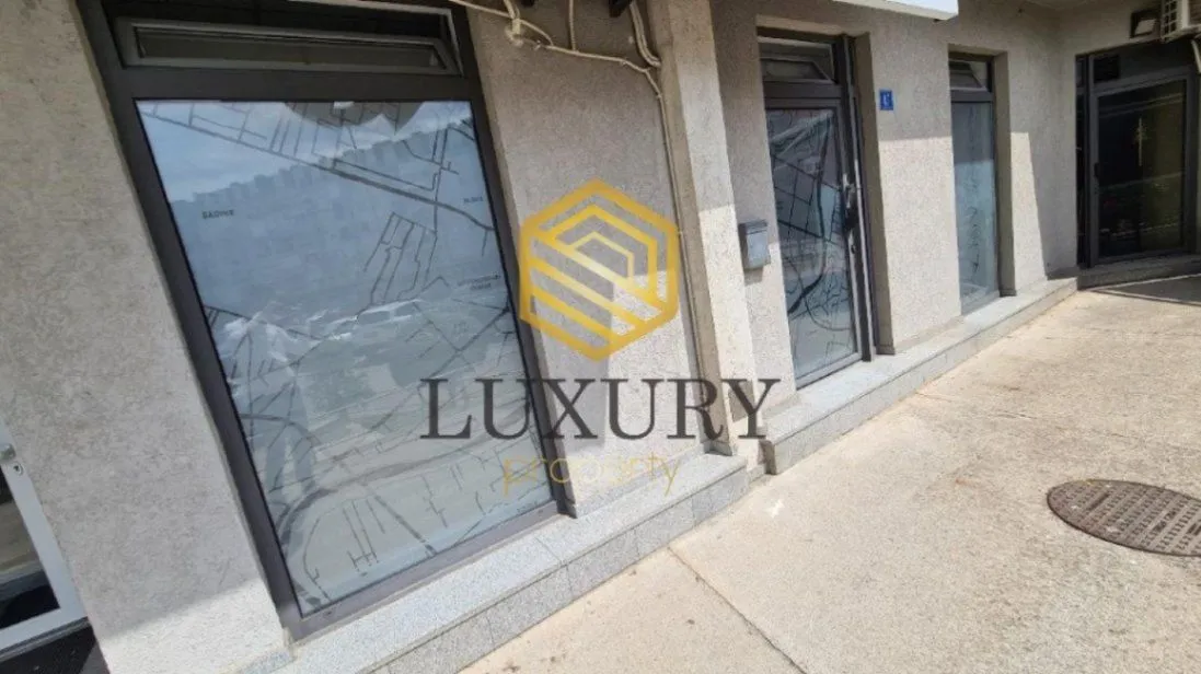Izdavanje, poslovni prostor, 90m², Stari Aerodrom, Podgorica