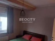 Izdavanje, trosoban stan, 65m², Centar, Novi Sad - image 11