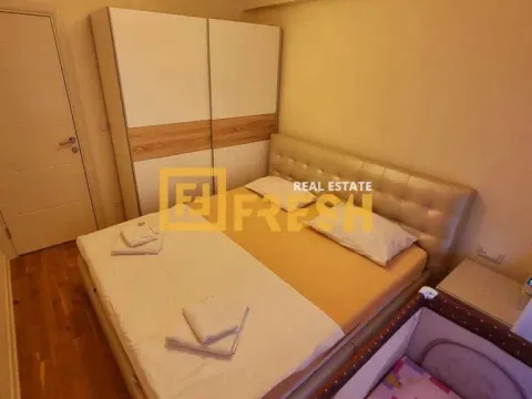 Izdavanje, trosoban stan, 134m², Budva, Crna Gora - image 11