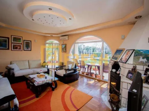 Prodaja, kuća, 180m², Donja Gorica, Podgorica - image 5