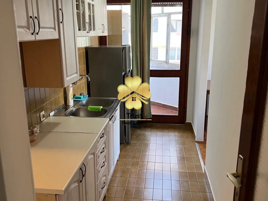 Izdavanje, dvosoban stan, 76m², Stari Aerodrom, Podgorica