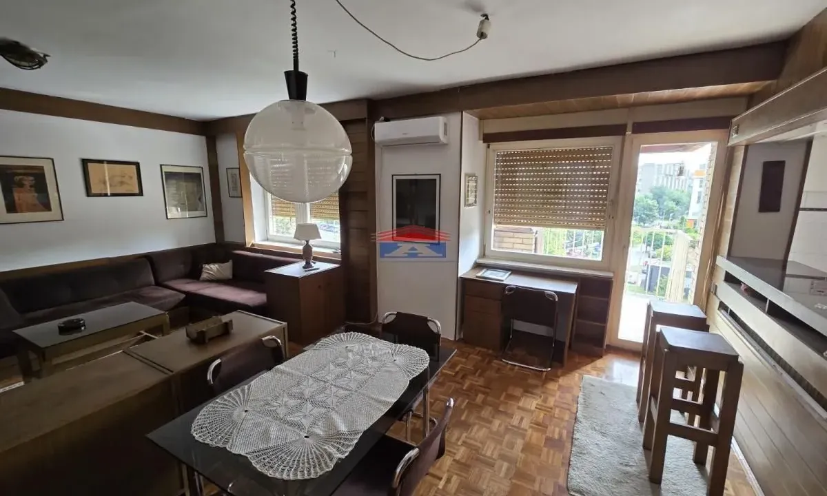 Izdavanje, dvosoban stan, 62m², Grbavica, Novi Sad Sve Podlokacije