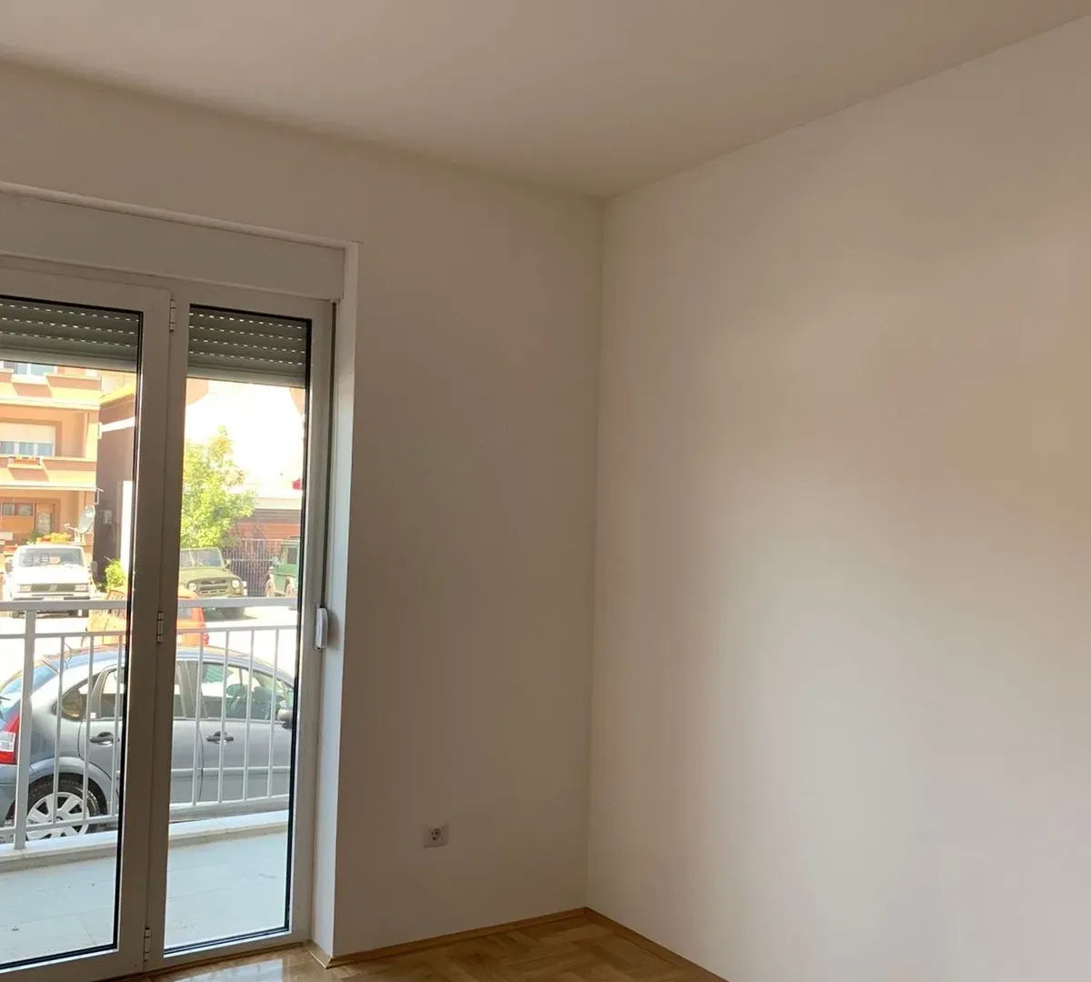 Izdavanje, jednosoban stan, 56m², Stari Aerodrom, Podgorica