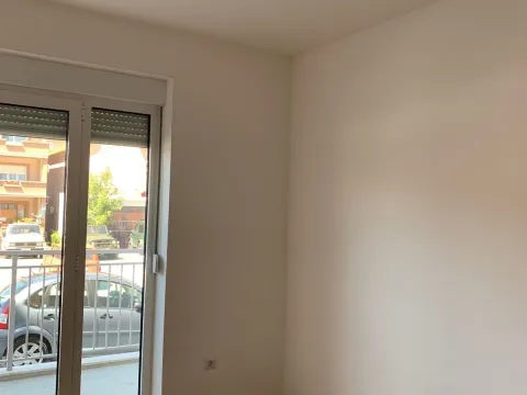 Izdavanje, jednosoban stan, 56m², Stari Aerodrom, Podgorica - image 8