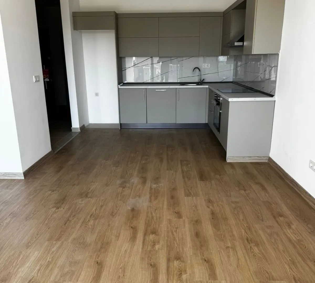 Prodaja, dvosoban stan, 72m², Centar, Bar