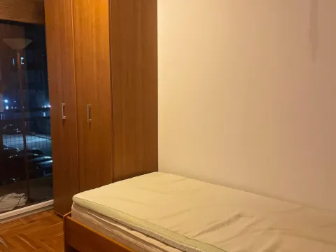 Izdavanje, dvosoban stan, 60m², City Kvart, Podgorica - image 10