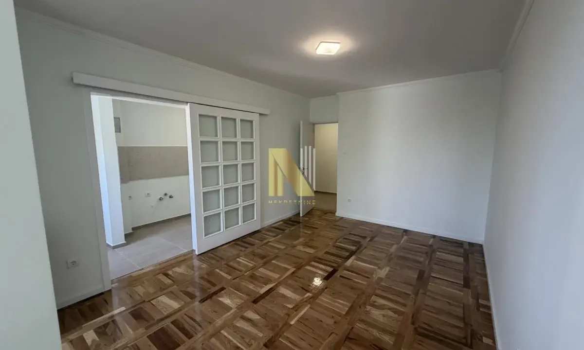 Prodaja, dvosoban stan, 55m², Adamovićevo Naselje, Novi Sad Sve Podlokacije