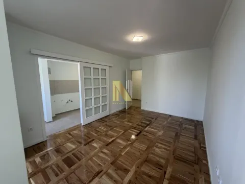 Stan in Adamovićevo Naselje