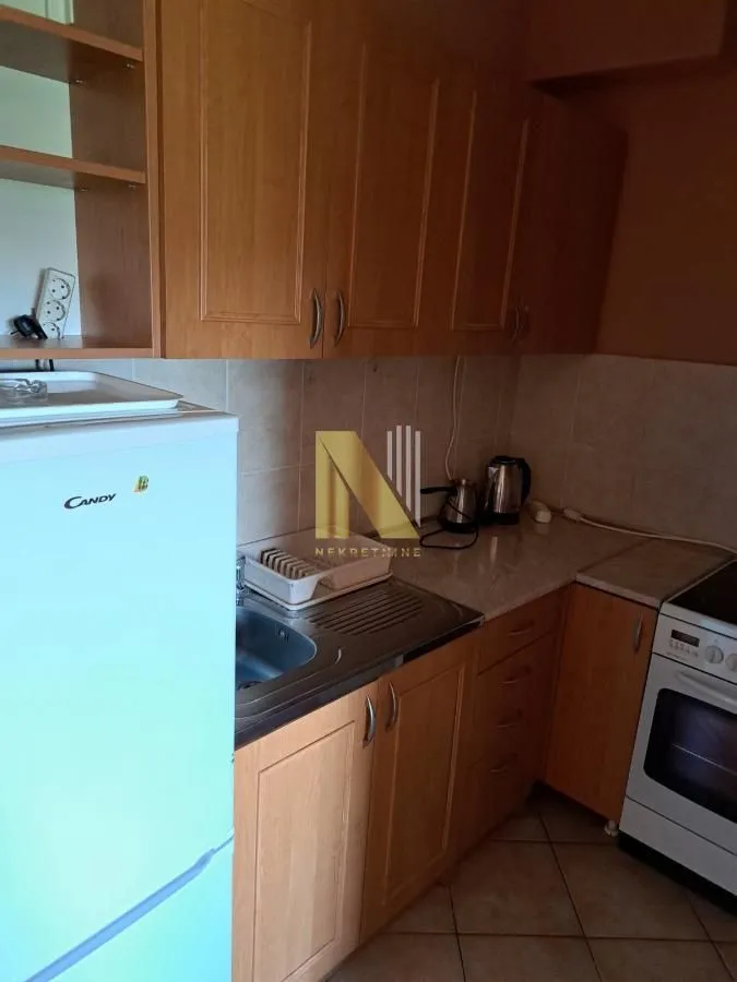 Izdavanje, jednosoban stan, 27m², Grbavica, Novi Sad Sve Podlokacije